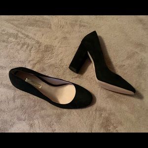 Black velvet pumps